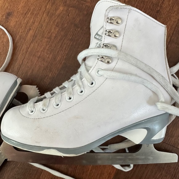 Jackson 150 Figure Skates - Picture 5 of 6